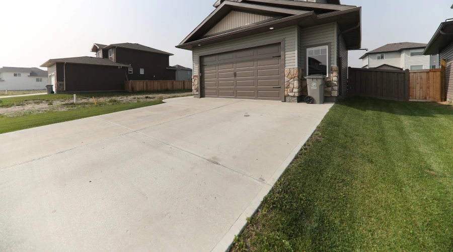 Driveway Installation & Replacement service Driveway Installation & Replacement service