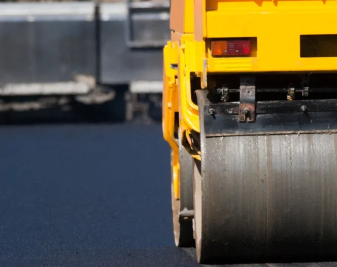 asphalt paving in process